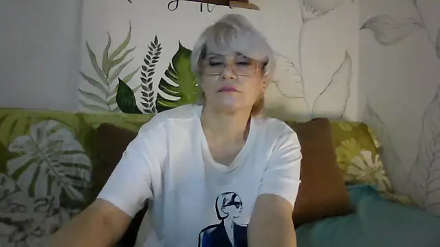 Catty Lady online show from 02/12/26, 07:24