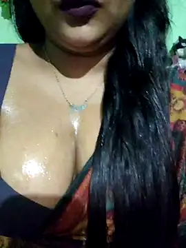 Snapshot of JIYA-04 chatting on 06/13/26, 06:17 JIYA-04 online show from 06/13/26, 06:17
