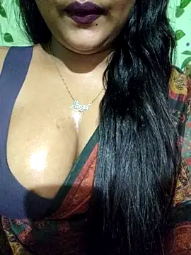 Snapshot of JIYA-04 chatting on 06/08/26, 02:39 JIYA-04 online show from 06/08/26, 02:39