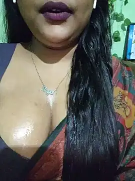 Snapshot of JIYA-04 chatting on 07/31/26, 01:54 JIYA-04 online show from 07/31/26, 01:54
