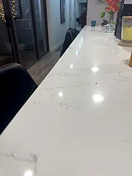 Reacher110565 online show from 10/30/25, 10:46