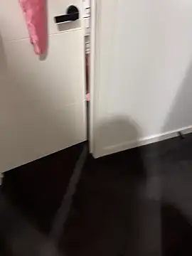 Reacher110565 online show from 10/18/25, 11:12