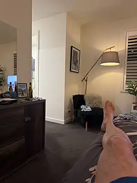 Reacher110565 online show from 11/06/25, 11:14