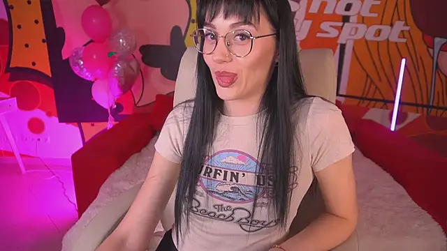 Snapshot of EviLune chatting on 02/20/26, 09:17 EviLune online show from 02/20/26, 09:17