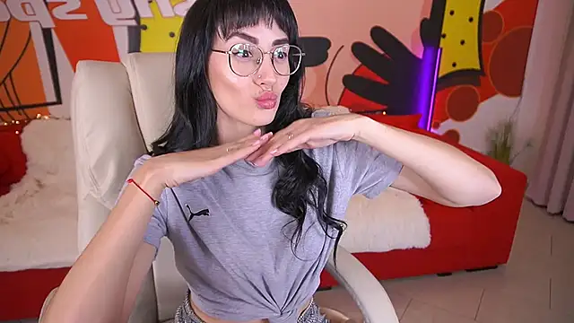 EviLune online show from 10/27/25, 09:16