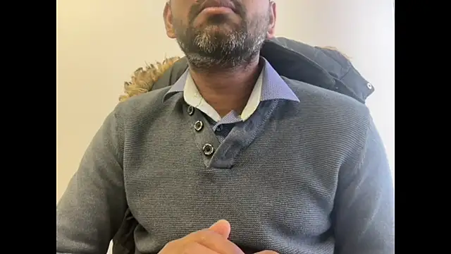 pranastro00 online show from 12/17/25, 03:39