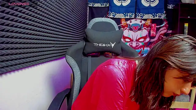 Snapshot of Elfy_Rare_ chatting on 09/10/25, 03:11 Elfy Rare online show from 09/10/25, 03:11