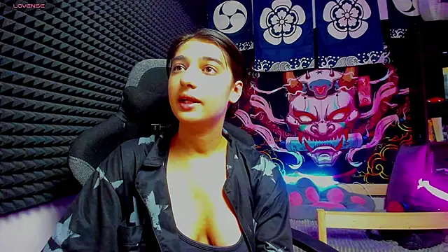 Snapshot of Elfy_Rare_ chatting on 09/22/25, 03:07 Elfy Rare online show from 09/22/25, 03:07