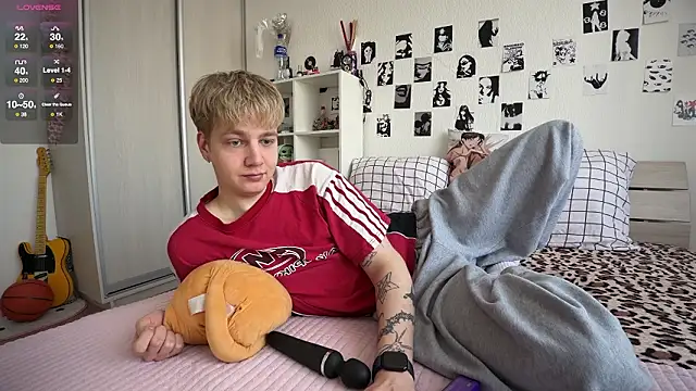 Snapshot of olivertasty chatting on 03/15/26, 09:16 olivertasty online show from 03/15/26, 09:16