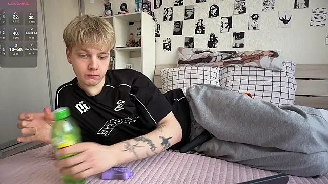 Snapshot of olivertasty chatting on 03/18/26, 10:29 olivertasty online show from 03/18/26, 10:29