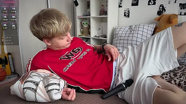 Snapshot of olivertasty chatting on 04/06/26, 12:06 olivertasty online show from 04/06/26, 12:06