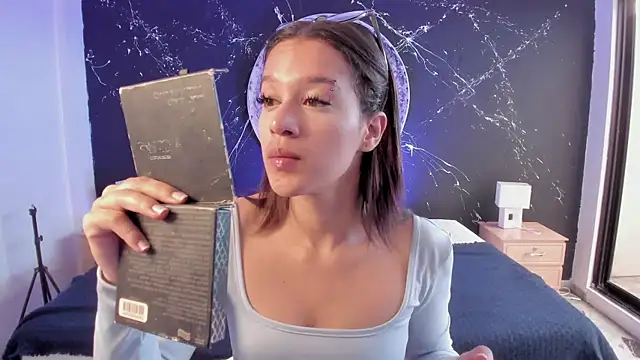 ZoeWestt online show from 09/10/25, 08:41