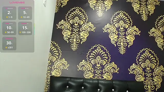 Snapshot of BigBoobs_Goddess chatting on 11/21/25, 11:31 BigBoobs Goddess online show from 11/21/25, 11:31