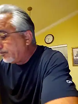 FlirtyOneForU online show from 01/17/26, 02:37