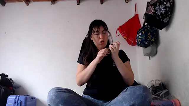 Snapshot of lareinalareinadelanal chatting on 09/15/25, 12:16 lareinalareinadelanal online show from 09/15/25, 12:16