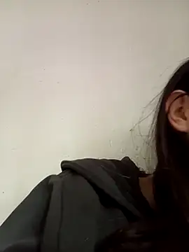 Snapshot of lareinalareinadelanal chatting on 11/01/25, 01:16 lareinalareinadelanal online show from 11/01/25, 01:16