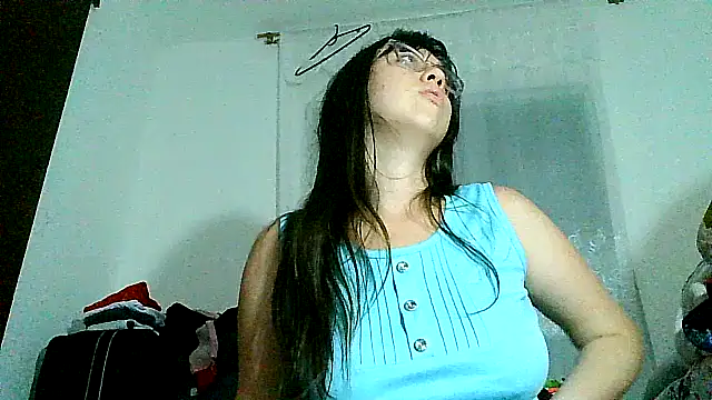 Snapshot of lareinalareinadelanal chatting on 09/27/25, 11:38 lareinalareinadelanal online show from 09/27/25, 11:38