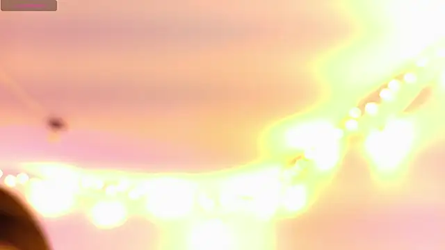 Snapshot of Sarasavage chatting on 07/17/26, 11:51 Sarasavage online show from 07/17/26, 11:51