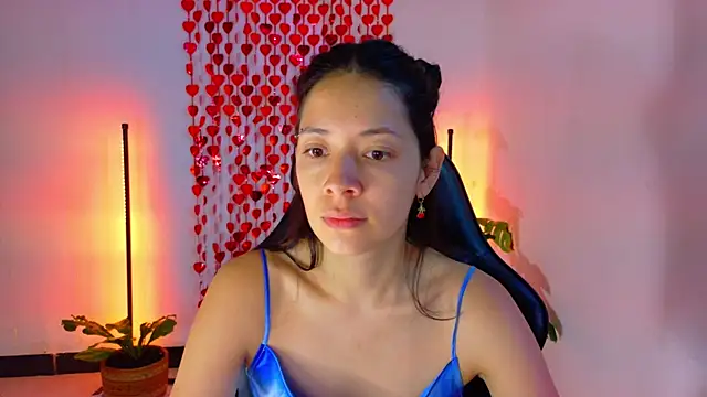 Snapshot of Sarasavage chatting on 06/10/26, 01:23 Sarasavage online show from 06/10/26, 01:23