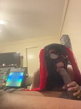 masked doll kashi online show from 04/12/26, 07:39