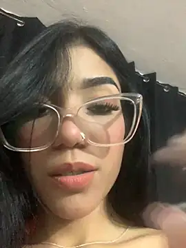 Snapshot of ElaRose_12 chatting on 09/26/25, 05:09 ElaRose 12 online show from 09/26/25, 05:09