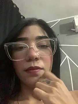 ElaRose 12 online show from 10/29/25, 07:02