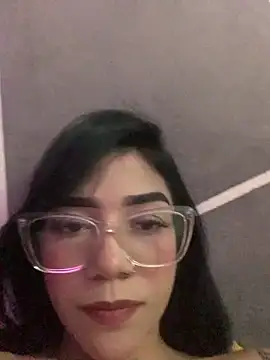 ElaRose 12 online show from 10/31/25, 04:36