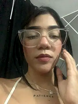 ElaRose 12 online show from 11/28/25, 07:36