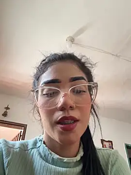 ElaRose 12 online show from 04/06/26, 07:59