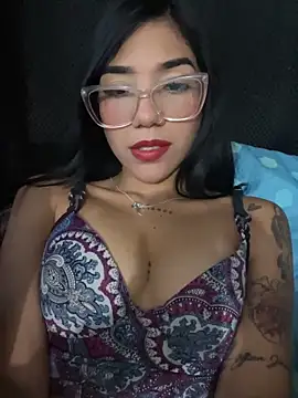 ElaRose 12 online show from 02/15/26, 09:47