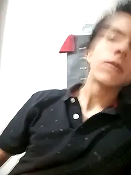 Snapshot of Friqui_Sex chatting on 11/04/25, 02:59 Friqui Sex online show from 11/04/25, 02:59