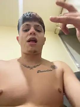 Themasterhades 777 online show from 11/02/25, 05:45