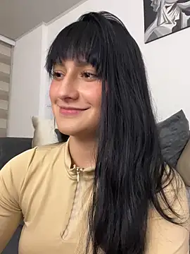 Snapshot of lenkaa chatting on 09/14/25, 12:33 lenkaa online show from 09/14/25, 12:33