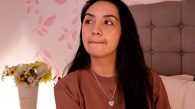 ana riveros online show from 06/15/26, 03:44