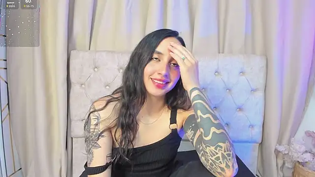 kaylee lee online show from 10/13/25, 04:25