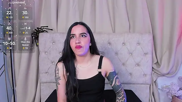 kaylee lee online show from 10/21/25, 04:12