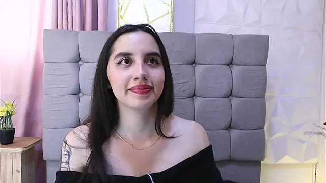 kaylee lee online show from 09/19/25, 08:57