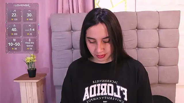 kaylee lee online show from 09/10/25, 04:11