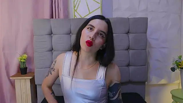 kaylee lee online show from 09/15/25, 04:24