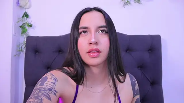 kaylee lee online show from 05/25/26, 04:12