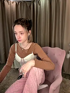 Naomi   Rias online show from 11/11/25, 01:00