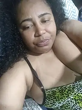 Snapshot of Rafaschuler chatting on 09/25/25, 12:38 Rafaschuler online show from 09/25/25, 12:38