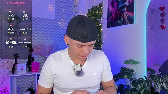 jhosepMoreno online show from 04/21/26, 12:23