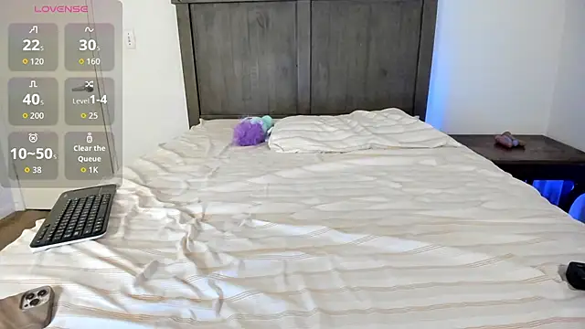 mayaamor online show from 12/04/25, 07:07