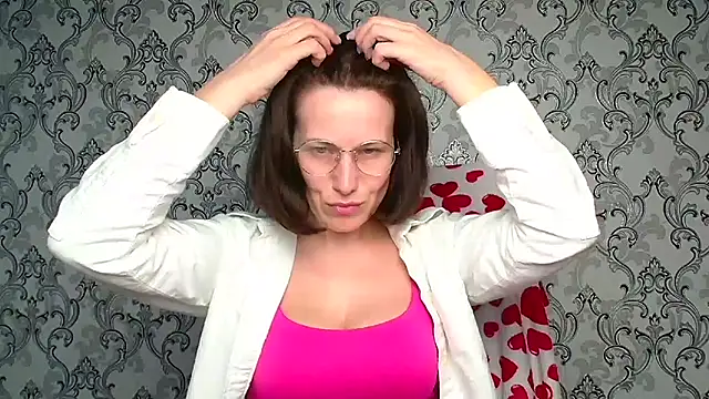 Kelly Kisss online show from 04/03/26, 11:16