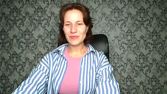 Kelly Kisss online show from 11/14/25, 06:11