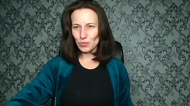 Kelly Kisss online show from 02/04/26, 12:11