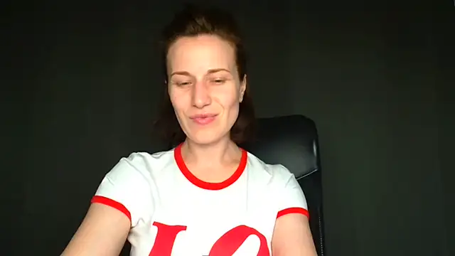 Kelly Kisss online show from 06/02/26, 11:32
