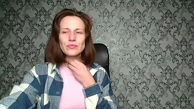 Kelly Kisss online show from 12/20/25, 06:33