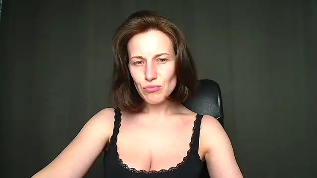 Kelly Kisss online show from 04/22/26, 11:06